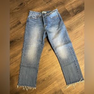 Medium Wash Levi’s Wedgie Straight Jeans Size 29